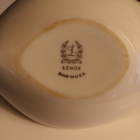 LENOX DOUBLE SIDE DISH - Picture 2 of 2